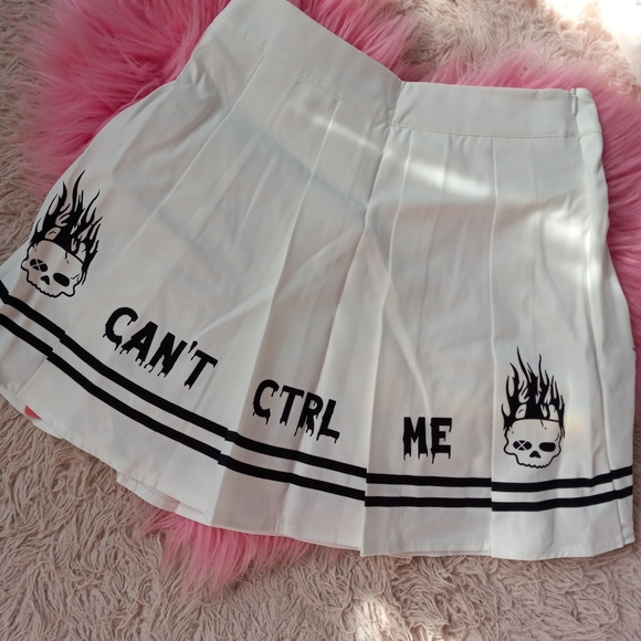 Pleated "Can't control me" cyber goth skirt w flaming skulls! SOLD@hosted store - Picture 3 of 6